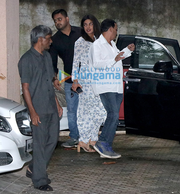 Priyanka Chopra spotted at Sanjay Leela Bhansali’s office in Juhu Priyanka Chopra spotted at Sanjay Leela Bhansali’s office in Juhu