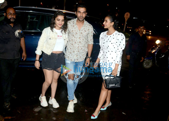 rajkummar rao and patralekha snapped at bastian in bandra 4