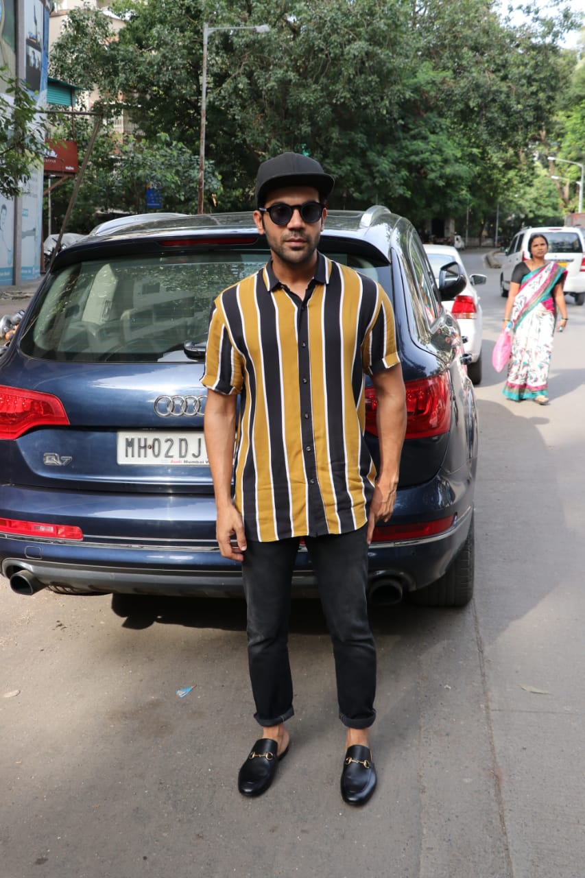 rajkummar rao snapped in juhu 2