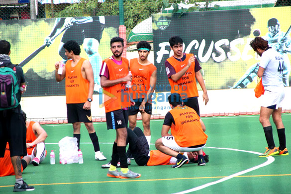 ranbir kapoor ishaan khatter and others snapped during a football match 5