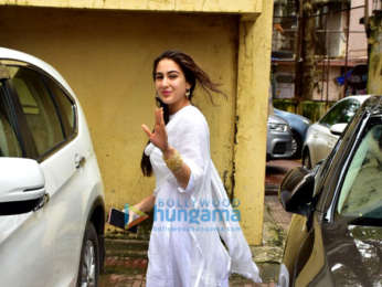 Sara Ali Khan snapped at the gym in Bandra