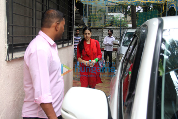 Sara Ali Khan snapped outside her dance class Sara Ali Khan snapped outside her dance class