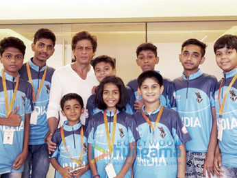 Shah Rukh Khan meets survivors of childhood cancer