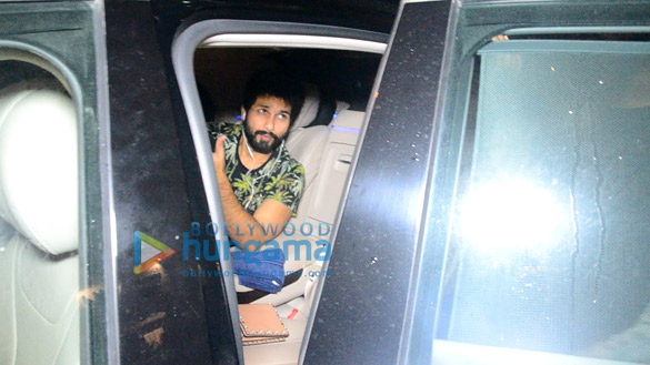 shahid kapoor and mira rajput snapped in bandra 4