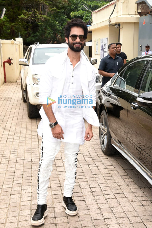 shahid kapoor and shraddha kapoor grace the trailer launch of the film batti gul meter chalu 1