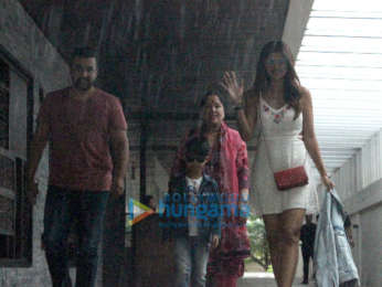 Shilpa Shetty snapped with family at Hakkasan in Bandra