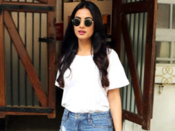 Sonal Chauhan spotted at Fable Cafe in Juhu