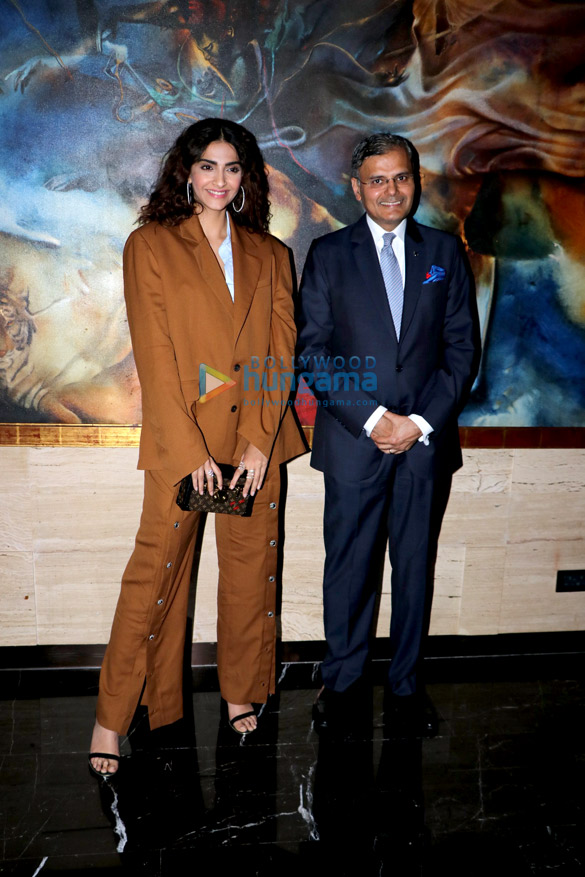 sonam kapoor graces the welcome dinner of the jio mami mumbai film festival with star 2