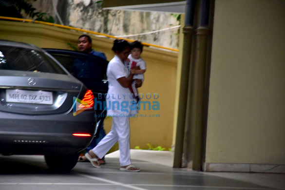 taimur ali khan snapped in bandra 3 7