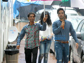 Tusshar Kapoor, Mandira Bedi and Rajeev Khandelwal snapped on sets of the show Juzz Baatt