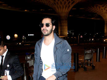 Varun Dhawan, Sonam Kapoor Ahuja, Anushka Sharma and others snapped at the airport