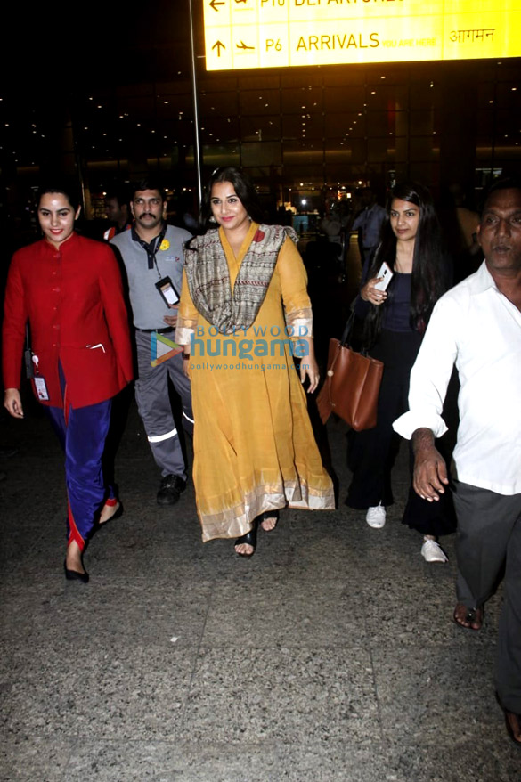 Vidya Balan, Deepika Padukone and Amyra Dastur snapped at the airport