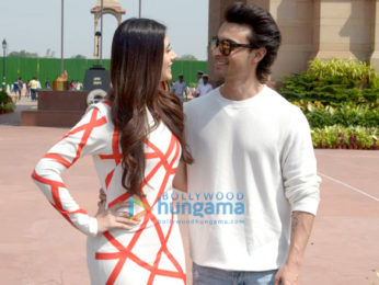 Aayush Sharma and Warina Husain spotted at India Gate promoting LoveYatri
