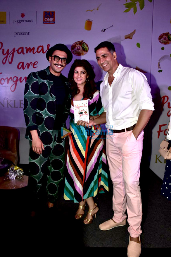 akshay kumar sonam kapoor ahuja and ranveer singh snapped at twinkle khannas book launch 04