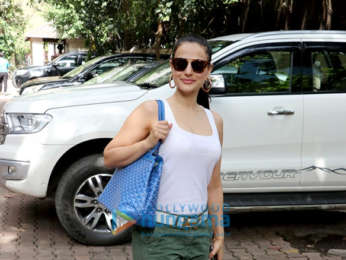 Ameesha Patel spotted at dubbing studio in Andheri