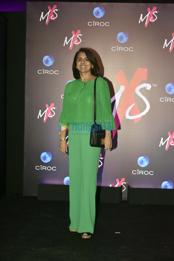 amitabh bachchan navya naveli nanda jaya bachchan and others snapped at shweta bachchan nandas label launch with monisha jaising2 1