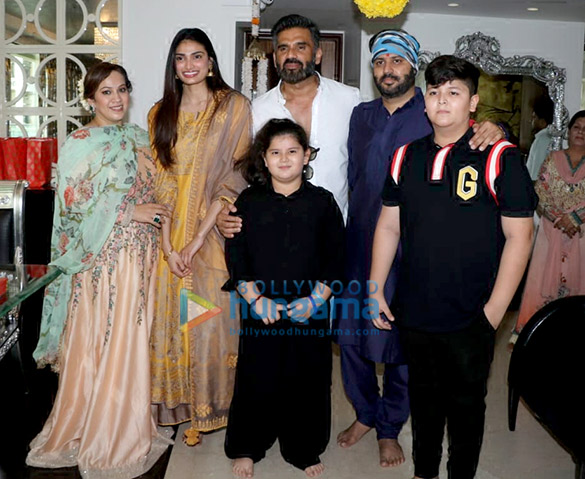 Athiya Shetty, Suniel Shetty and other snapped at Ajay Kapoor’s residence for Ganpati Athiya Shetty, Suniel Shetty and other snapped at Ajay Kapoor’s residence for Ganpati