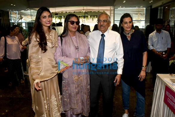 athiya shetty and suniel shetty snapped in mumbai 1