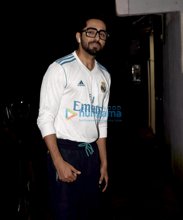 ayushmann khurrana snapped in juhu 1