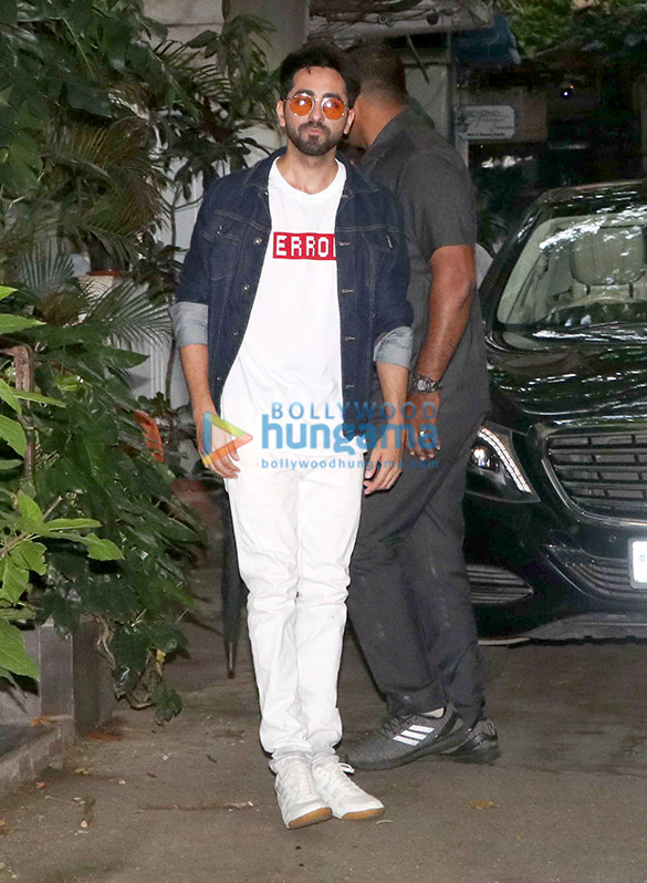 Ayushmann Khurrana spotted in Bandra Ayushmann Khurrana spotted in Bandra