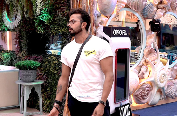 BIGG BOSS 12 DAY 2 Sreesanth and Khan sisters get into a BITTER fight, whole house gets sucked into their DRAMA
