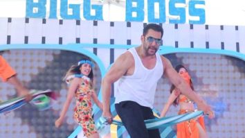 Bigg Boss 12: Salman Khan makes a SPLASHING entry at the launch event in Goa (see pics and video)