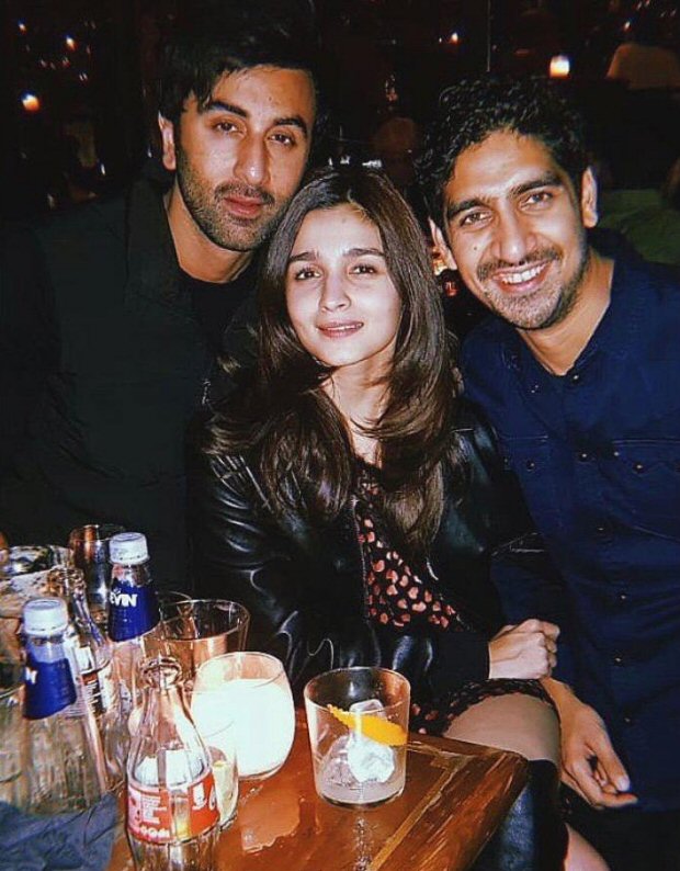 Brahmastra diaries: Alia Bhatt is all loved up with Ranbir Kapoor, Ayan Mukerji smiles on 