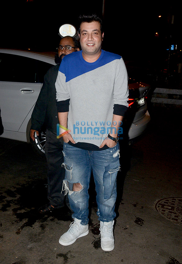 celebs grace akansha ranjans birthday bash 8
