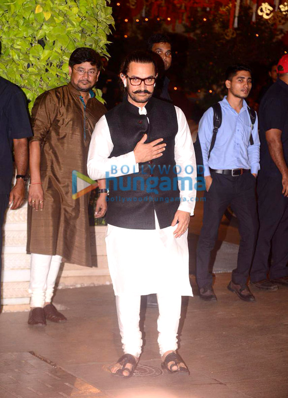 celebs grace ambani residence for ganesh chaturthi celebration 21