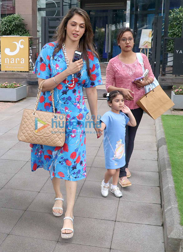 eesha koppikar spotted at yauatcha in bkc 5