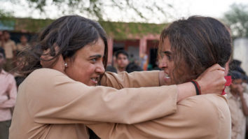 Gobar Fight between Sanya Malhotra & Radhika Madan is MUST WATCH!!! – Pataakha