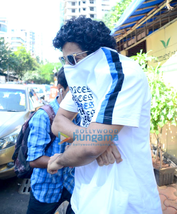 ishaan khatter snapped at farmers cafe 6 2