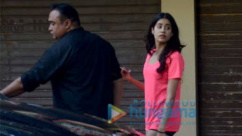Janhvi Kapoor snapped at a clinic in Juhu