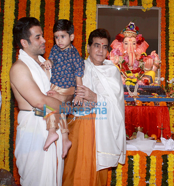 jeetendra and tusshar kapoor snapped during ganpati puja at their residence 5
