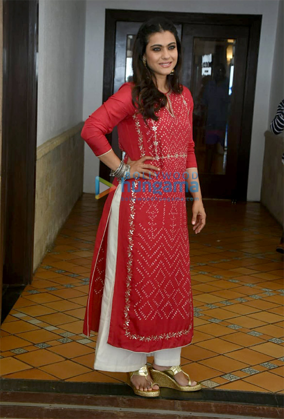 kajol snapped during helicopter eela promotions6