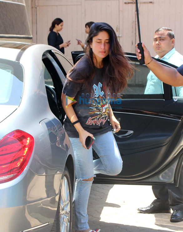 kareena kapoor khan spotted at mehboob studio 5