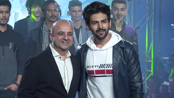 Kartik Aaryan Sashay the Ramp for Mufti Autumn Winter Collection 2018
