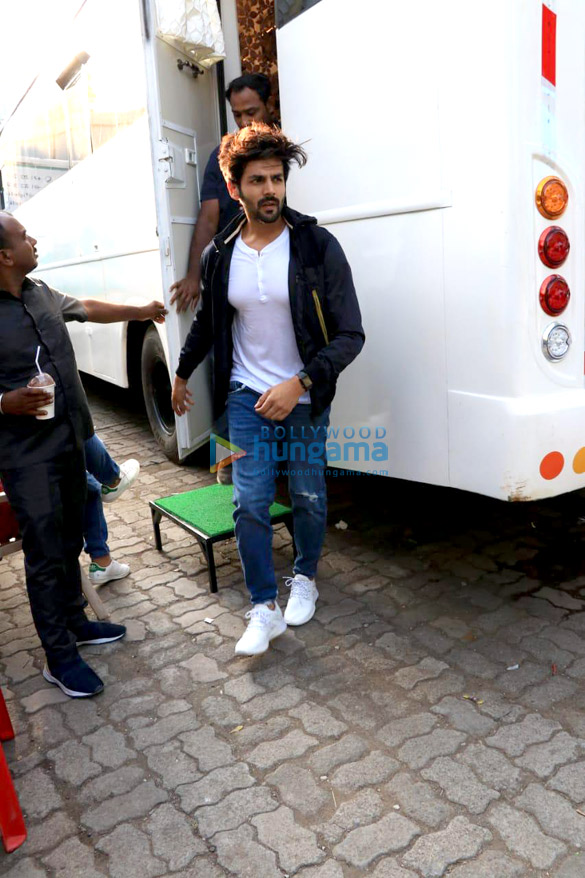 kartik aaryan snapped during brand shoot in mumbai 2