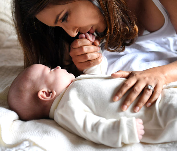 Lisa Ray introduces her twins Sufi and Soleil with a heartfelt note on her journey to motherhood
