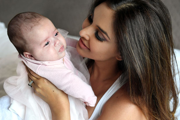 Lisa Ray introduces her twins Sufi and Soleil with a heartfelt note on her journey to motherhood