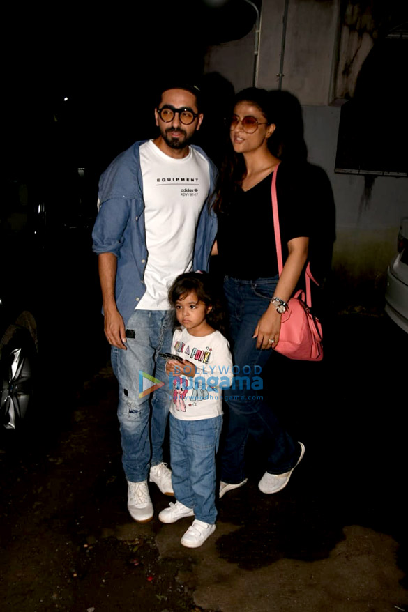 rajkummar rao shraddha kapoor urvashi rautela and others spotted at bastian in bandra 5