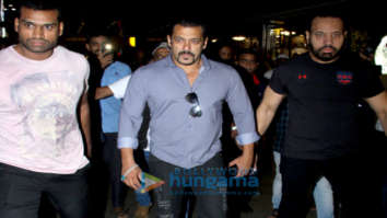 Salman Khan, Ranbir Kapoor and others snapped at the airport
