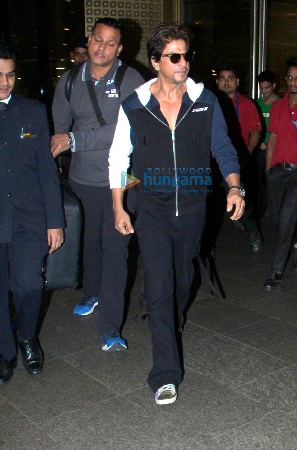 Shah Rukh Khan, Sunny Leone, Rajkummar Rao and others snapped at the airport