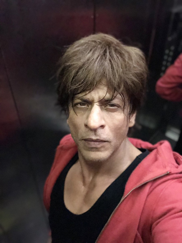Shah Rukh Khan once again did #AskSRK twitter session and it was HILARIOUS
