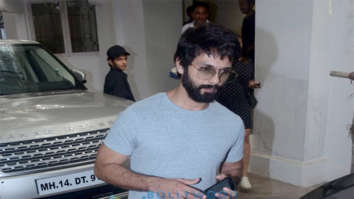 Shahid Kapoor and Tusshar Kapoor spotted in Juhu