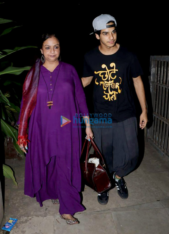 shahid kapoor and family snapped at their house 03