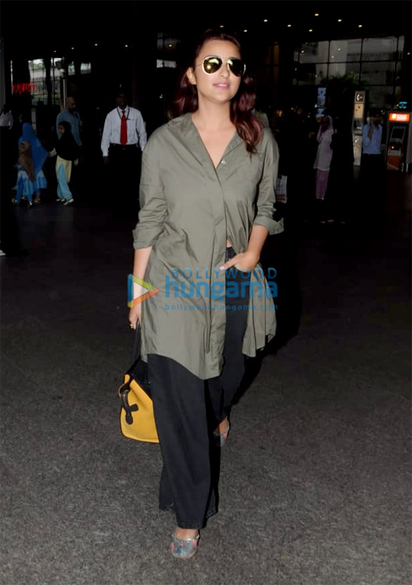 shraddha kapoor sunny leone parineeti chopra and others snapped at the airport 6