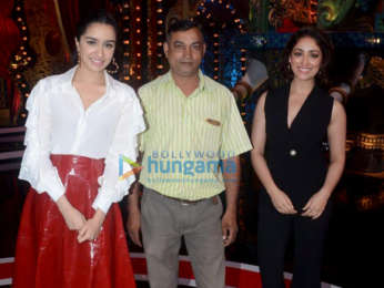 Shraddha Kapoor, Yami Gautam and Divyendu Sharma snapped during Batti Gul Meter Chalu promotions on Comedy Circus