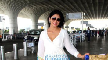 Shreya Saran, Kangana Ranaut and Shilpa Shetty snapped at the airport