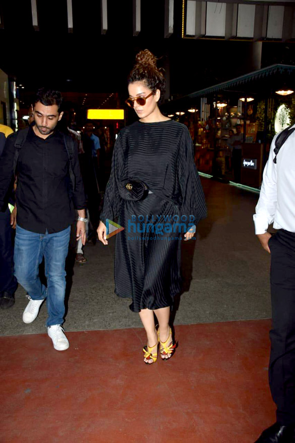 sidharth malhotra shraddha kapoor and gauahar khan snapped at the airport 005 1
